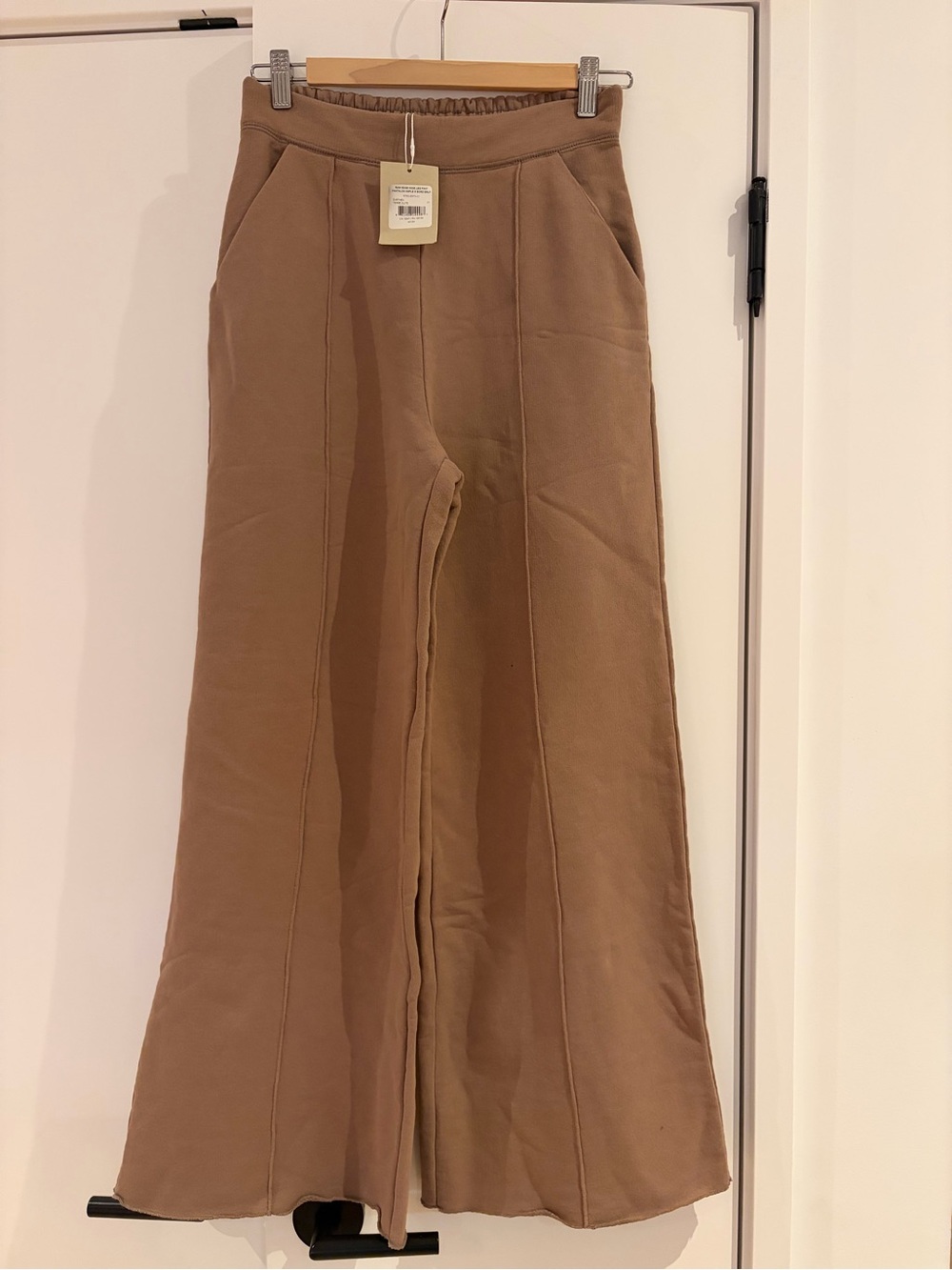TKEES wide leg raw edge pants in Earthen, NEW with tags